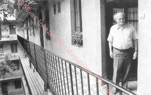 Göncz Árpád a Bécsi úti lakás ajtajában 1990 nyarán
